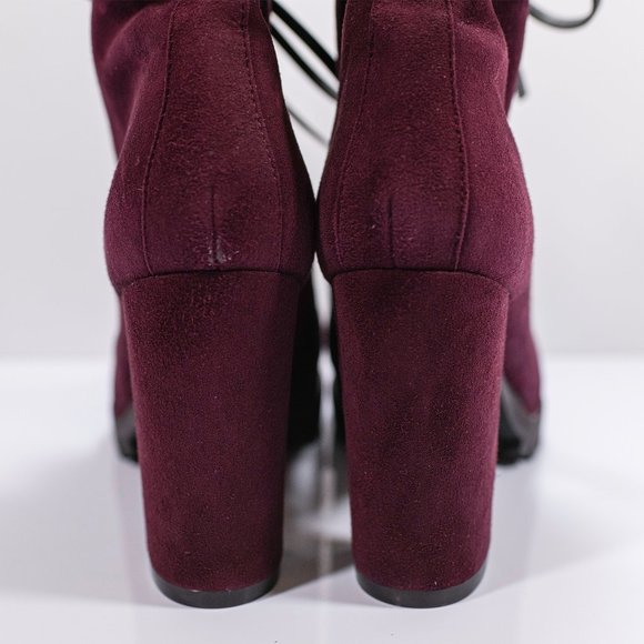 Stuart Weitzman Shackleton Round Toe Suede Boots - Picture 13 of 16